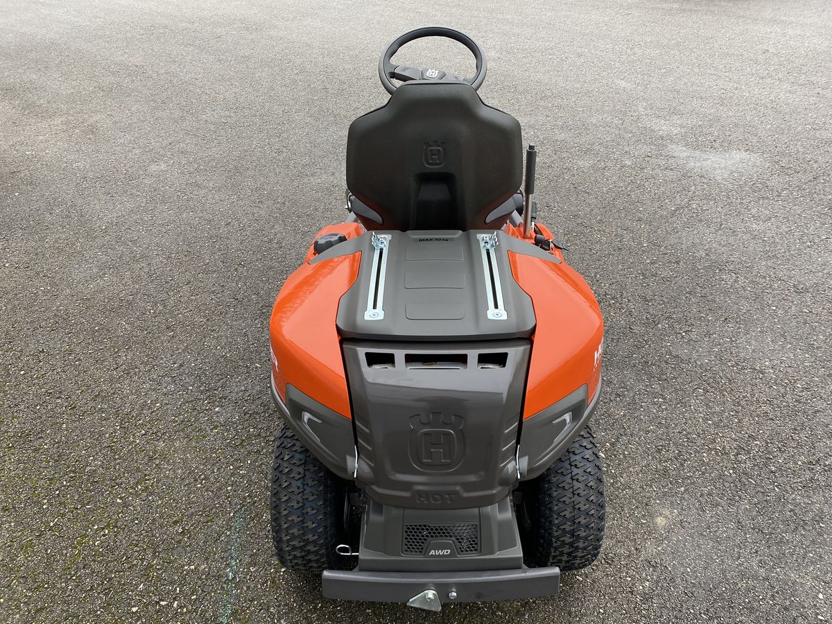 Husqvarna R 320X AWD Husqvarna R 320X AWD