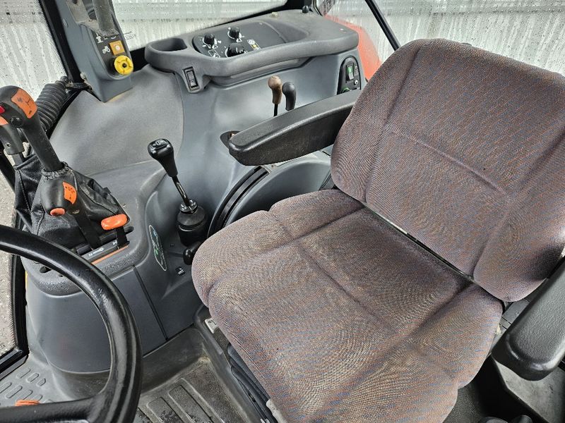 New Holland TS100 New Holland TS100