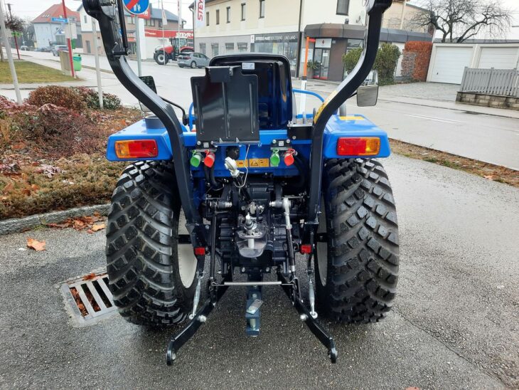 Iseki TLE 3410 AHL 4 Iseki TLE 3410 AHL 4
