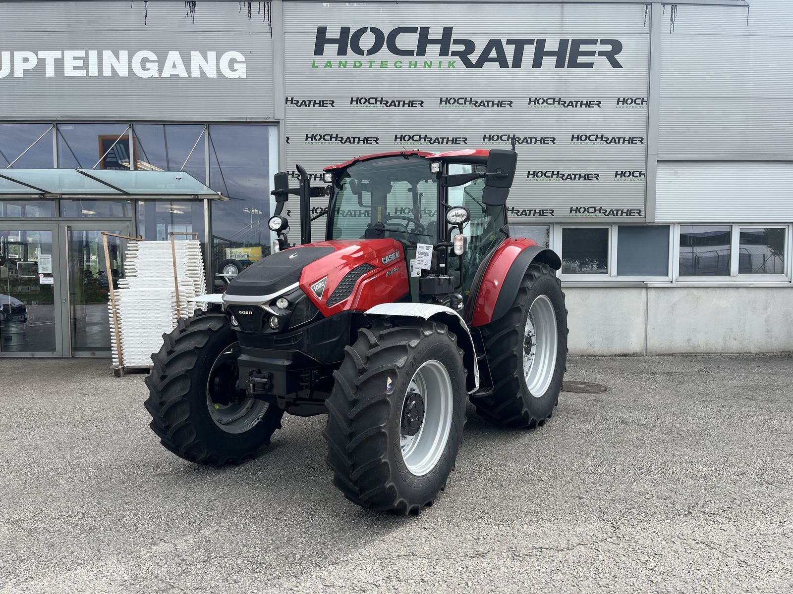 Case IH Farmall 100C Selection Case IH Farmall 100C Selection