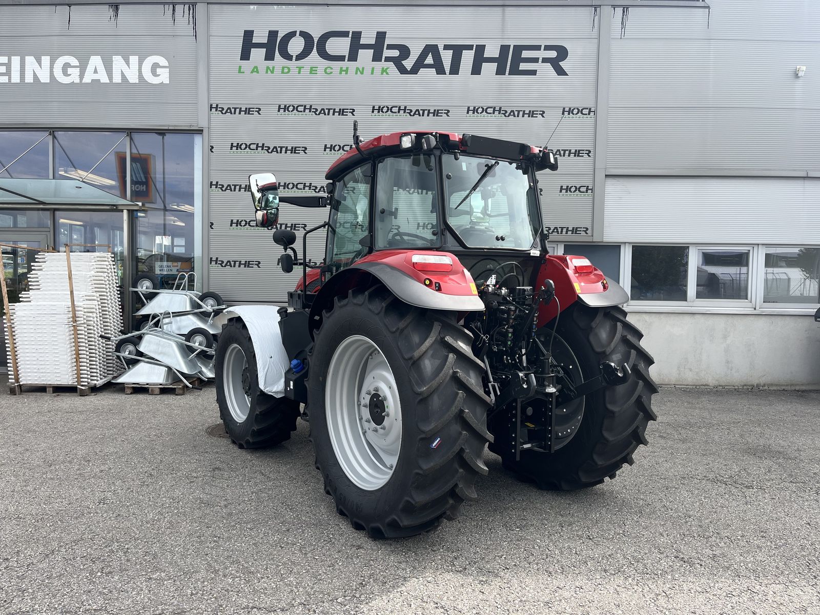 Case IH Farmall 100C Selection Case IH Farmall 100C Selection
