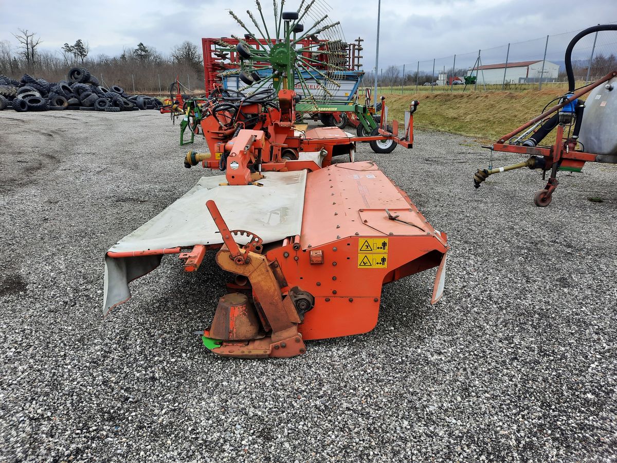 Kuhn FC 883 Kuhn FC 883