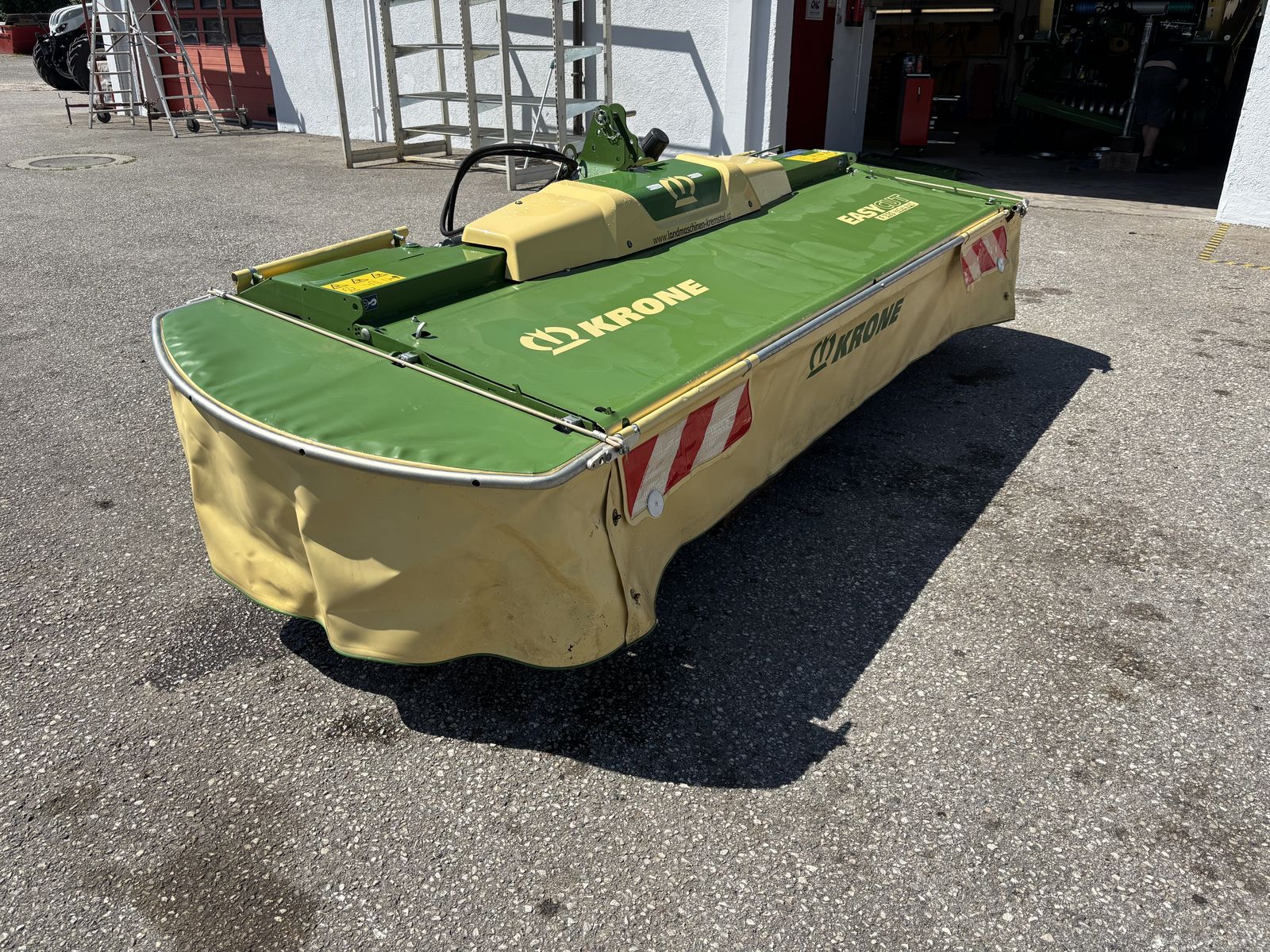 Krone EasyCut F320 Highland 4 Krone EasyCut F320 Highland 4