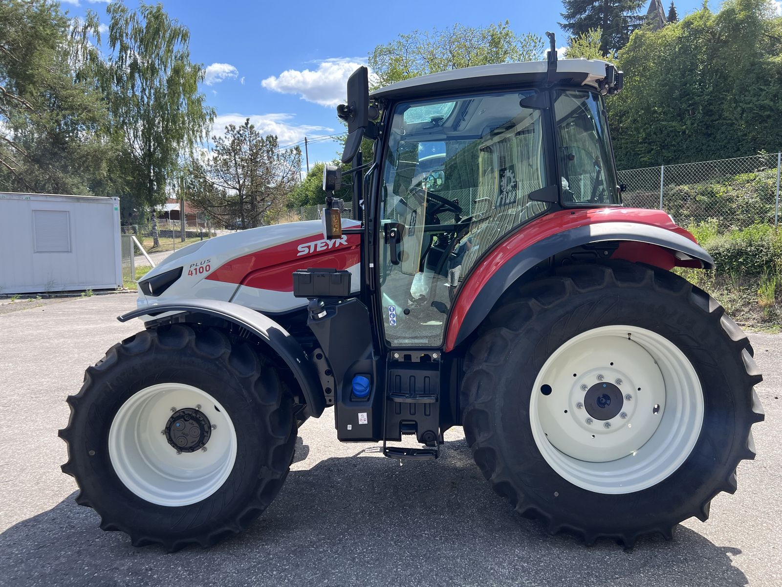 Steyr 4100 PLUS 6 Steyr 4100 PLUS 6